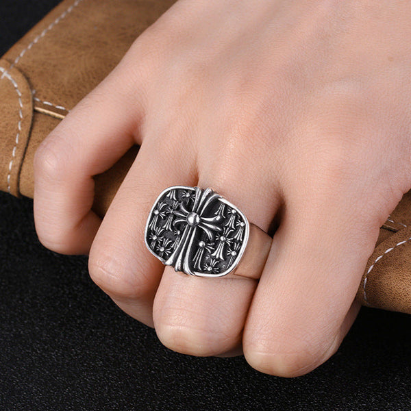 Chrome Hearts seal cross ring